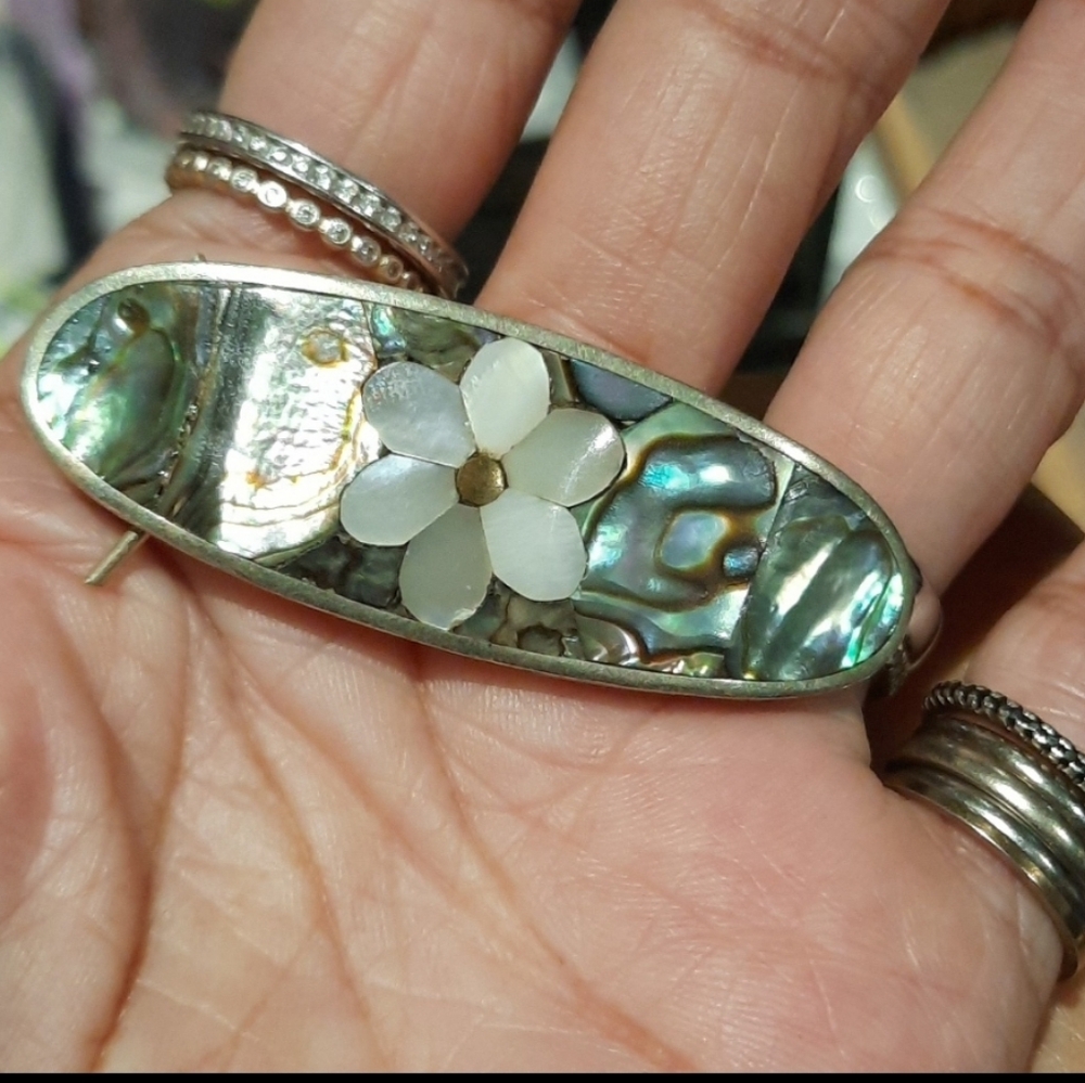 VINTAGE HANDMADE SOLID MEXICAN STERLING SILVER BARRETTE Mother or Pearl Inlay